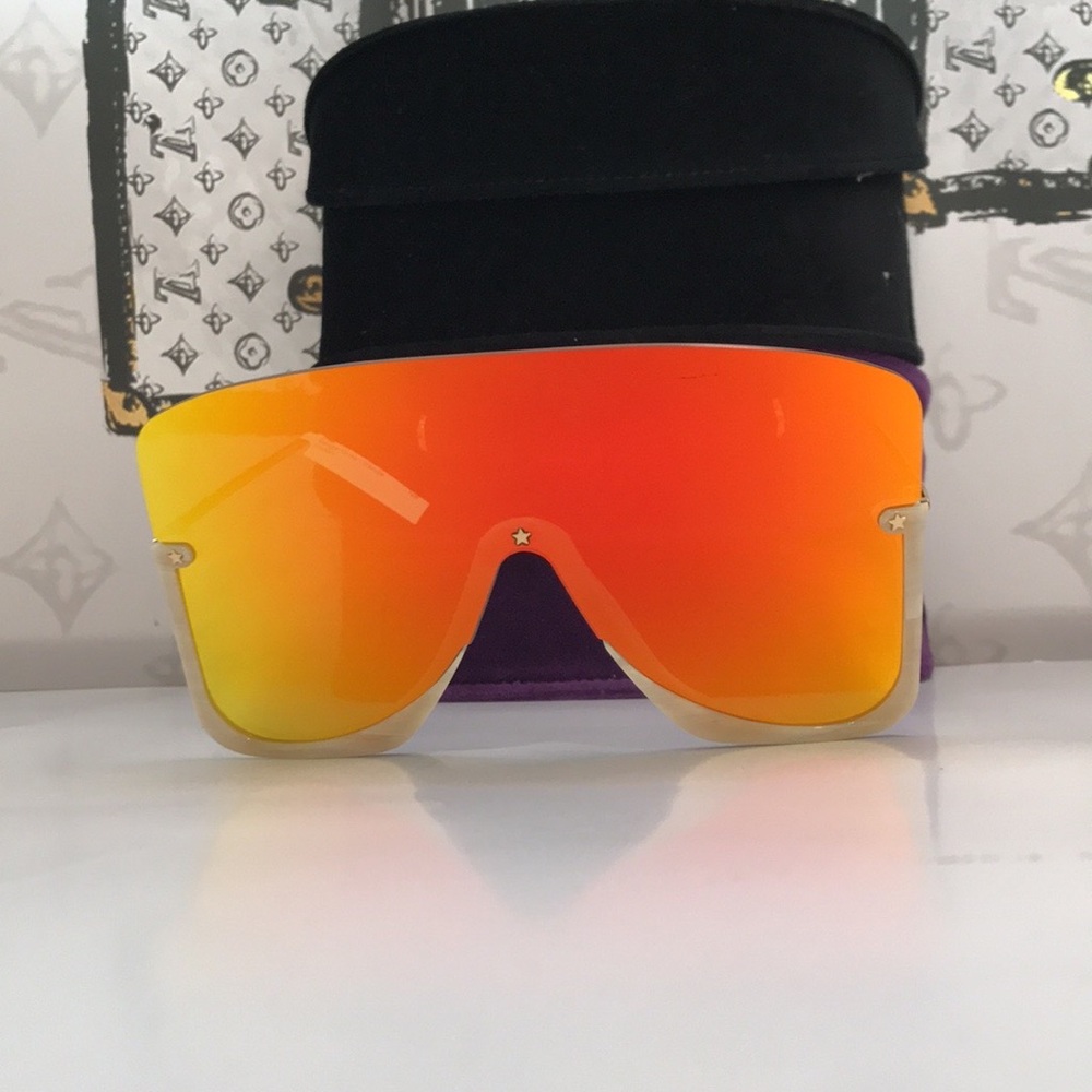 Gucci GG0540S 004 Beige Oversized Shield Sunglasses Orange Mirror - Picture 11 of 14